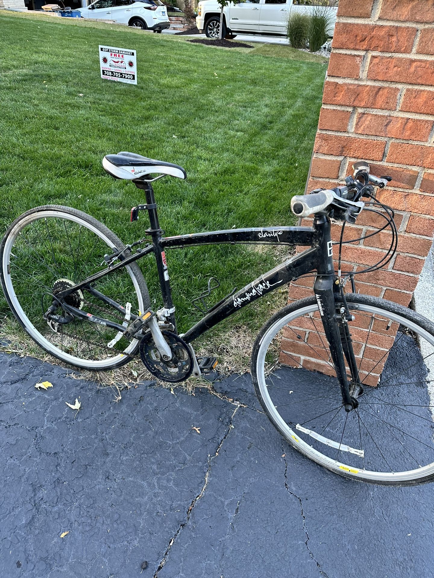Diamondback Clarity 2, Cost $499 New, Very Lite Weight, Need Some Work.