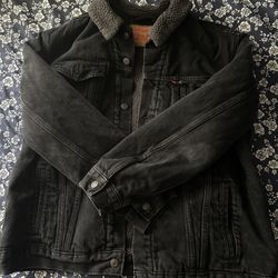 Levi’s jean jacket 