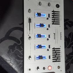 Radio Shack DJ7 Band Equalizer 3 Channel Stereo Sound Mixer