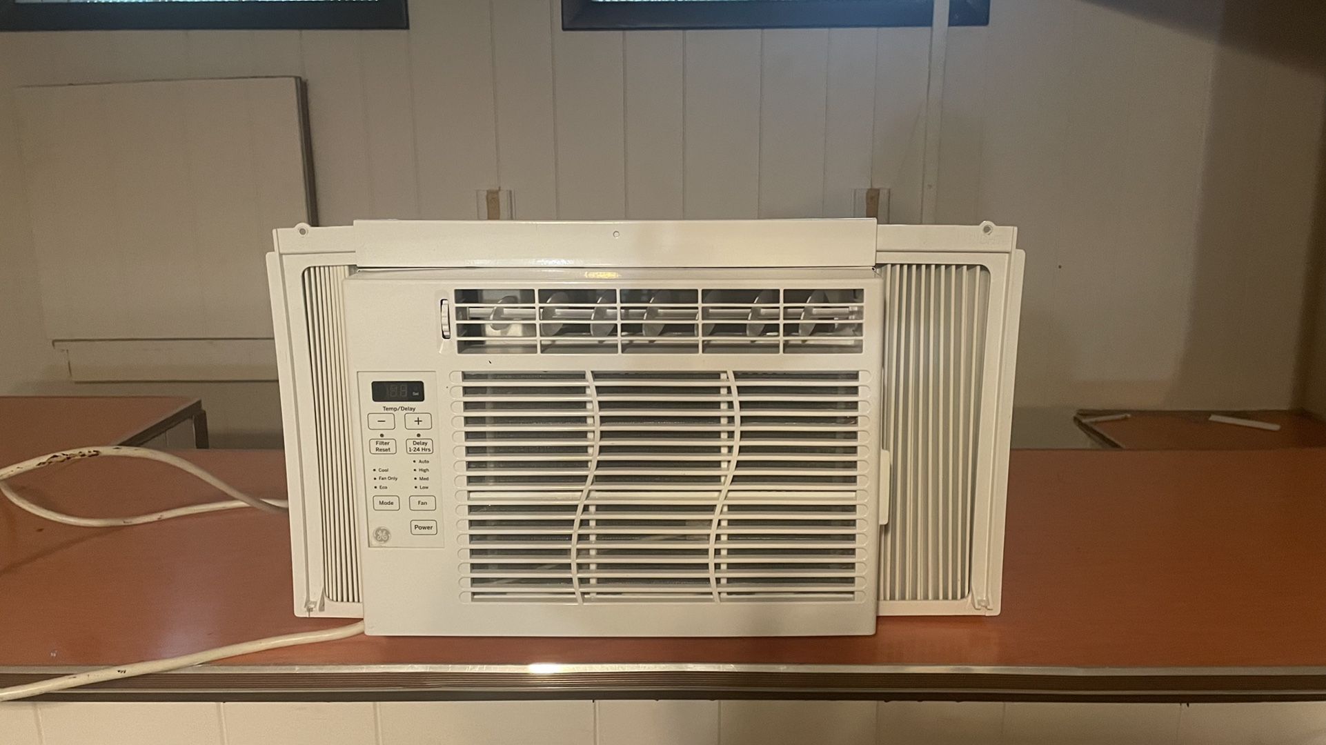 GE Air Conditioner 