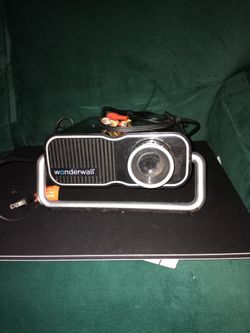 Discovery Wonderwall Entertainment Projector