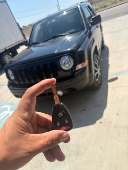 Car keys / llaves de auto /