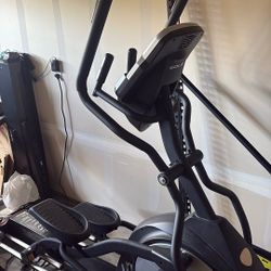 Elliptical - Sole E55
