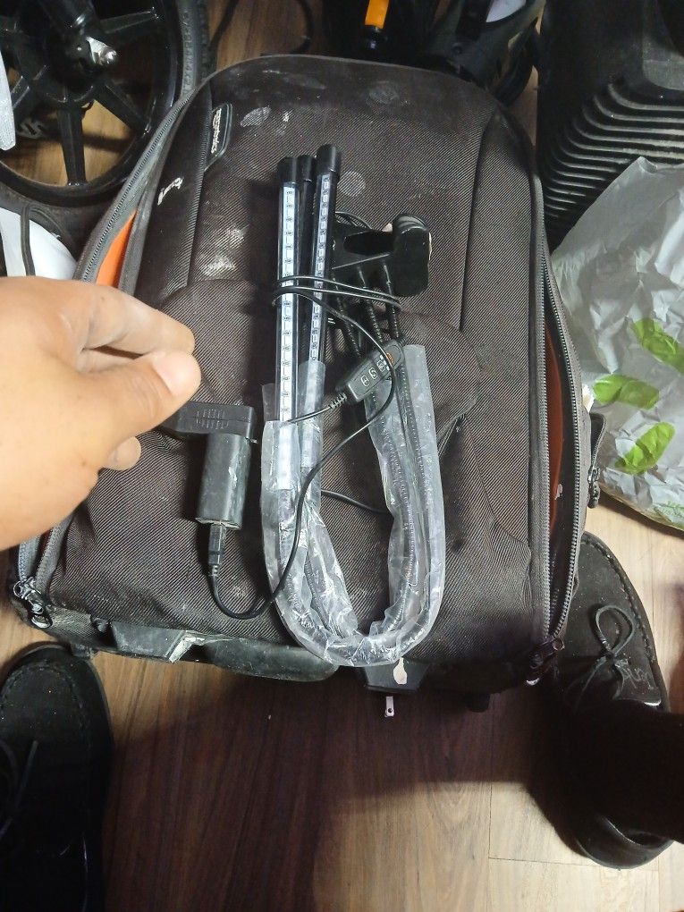 3 LED lights On Clip