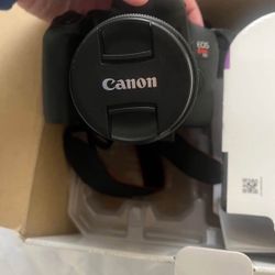 Canon EOS Rebel T8i 