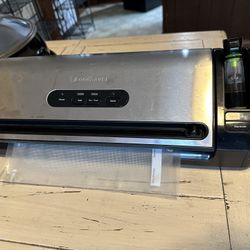 Food Saver - Vacuum Sealer!