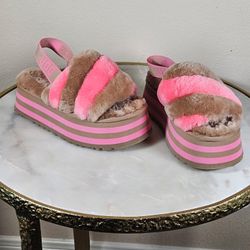 UGGS UGGS UGGS!!! PINK! 