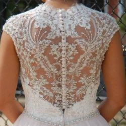 Wedding Dress: Allure Bridals 9162