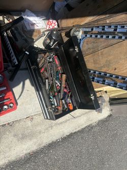 Toolbox/tools Included 