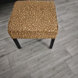 SHETTA PRINT OTTOMAN