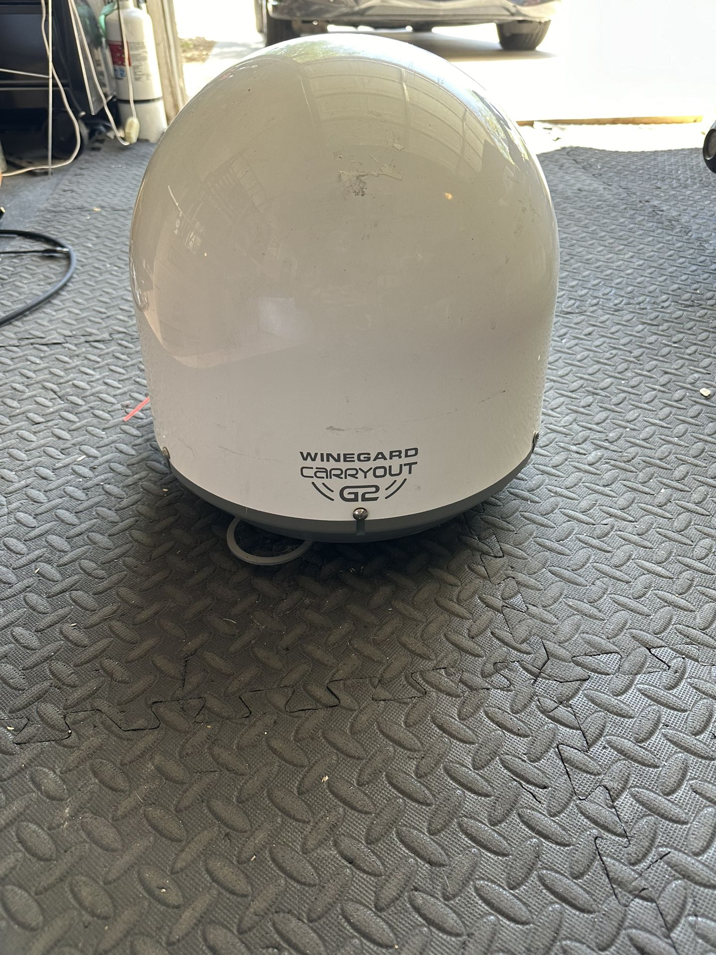 Winegard Carryout G2 Satellite TV Antenna