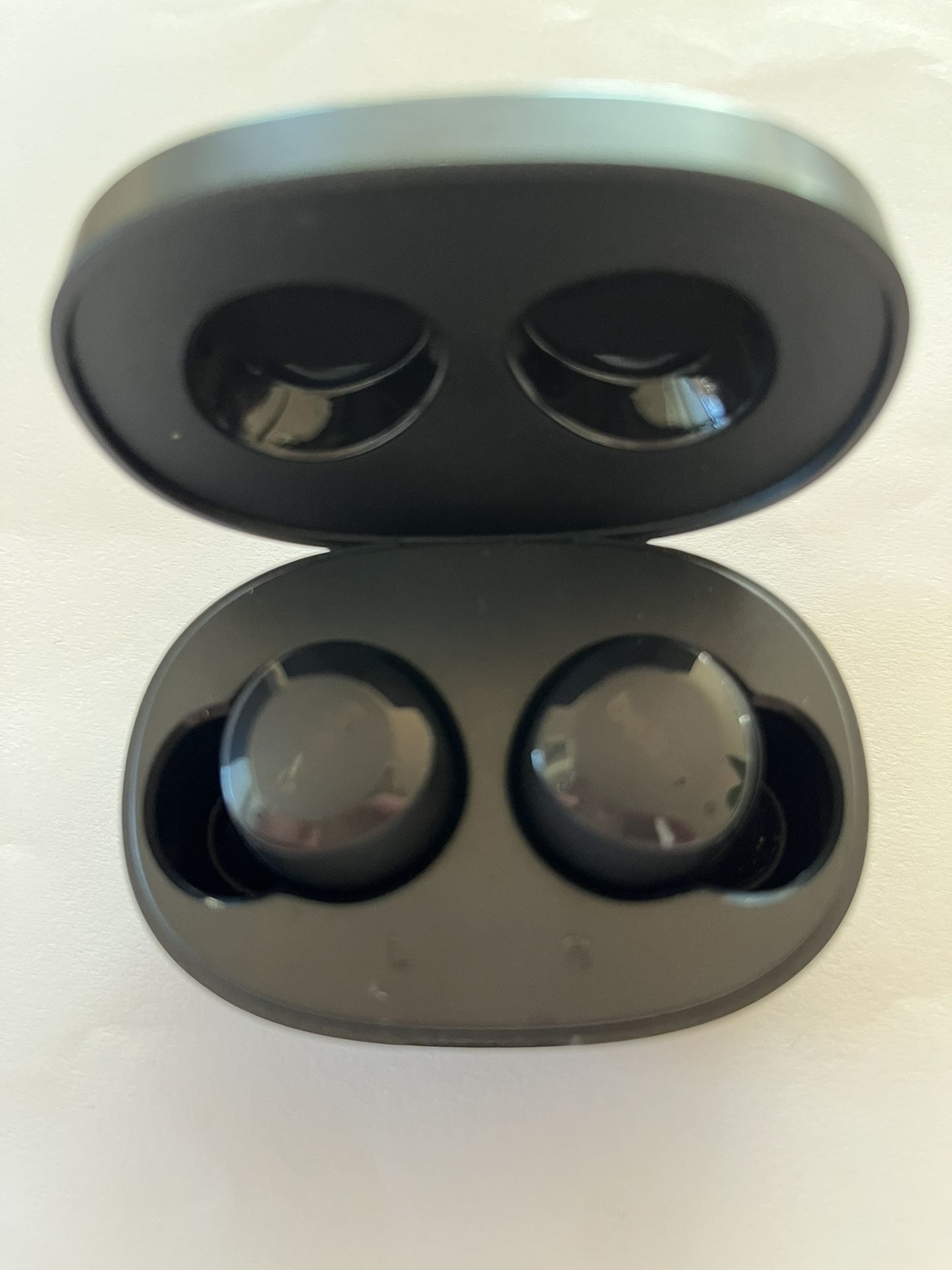Earbuds