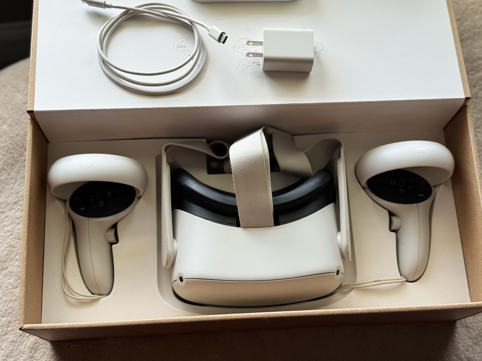 Meta Quest 2 128GB VR Headset Complete Set Original Package 2 Controllers