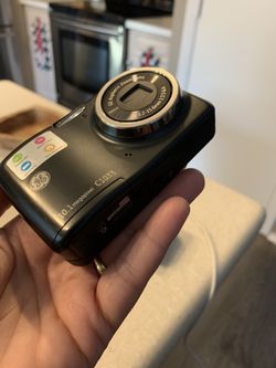 Digital camera GE
