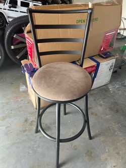 5 high bar chairs 1 year old