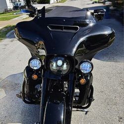 2017 Harley Davidson Street glide for Sale in Miami, FL - OfferUp
