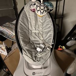 Mamaroo Baby Swing Rocker