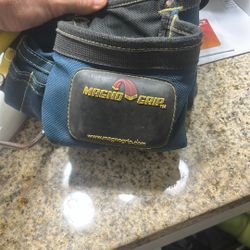Adjustable Tool Belt w/ Magnet And Hammer Holder
