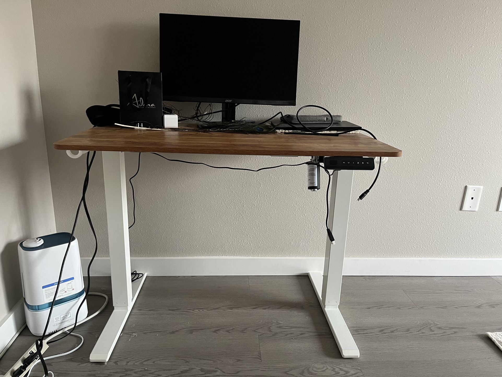 Standing Desk 40x24 Inches