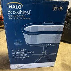 HALO BassiNest Connected Swivel Sleeper 3.0 Baby Bassine