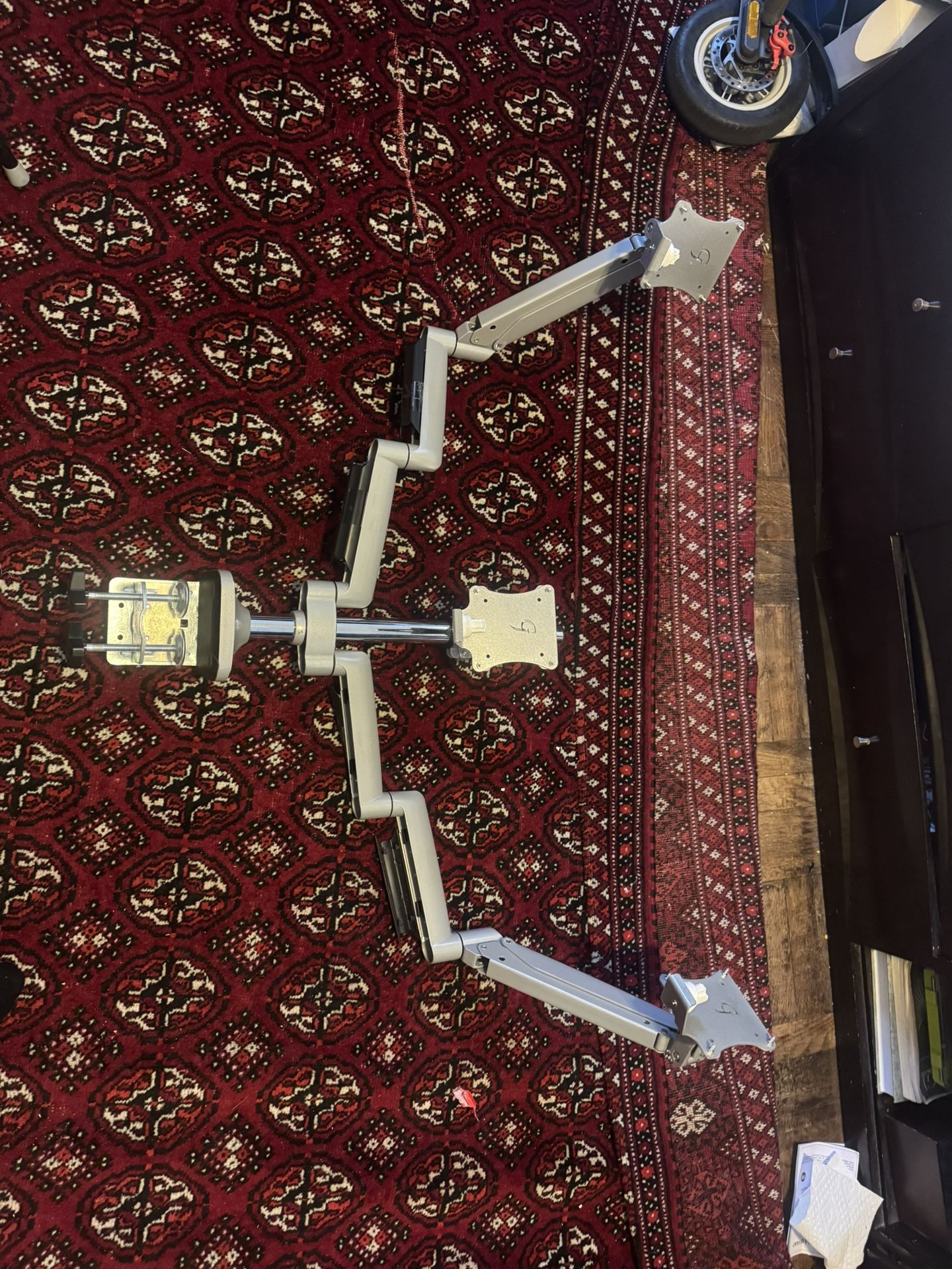 Triple Monitor Mount