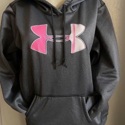 Under Aurmour Sweater Size Medium 