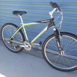 SPECIALIZED HYBRID BIKE 21 SPEEDS TIRE 26 SIZE M