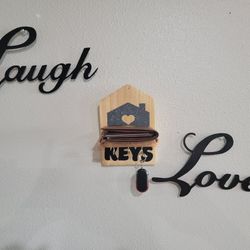 Small Wooden Key Rack And Shelf