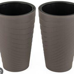 18 Inch Tall Planter Set of 2 Round Spiral Textured For Sale $34.00 50% OFF Retail $69.99 NEW IN BOX