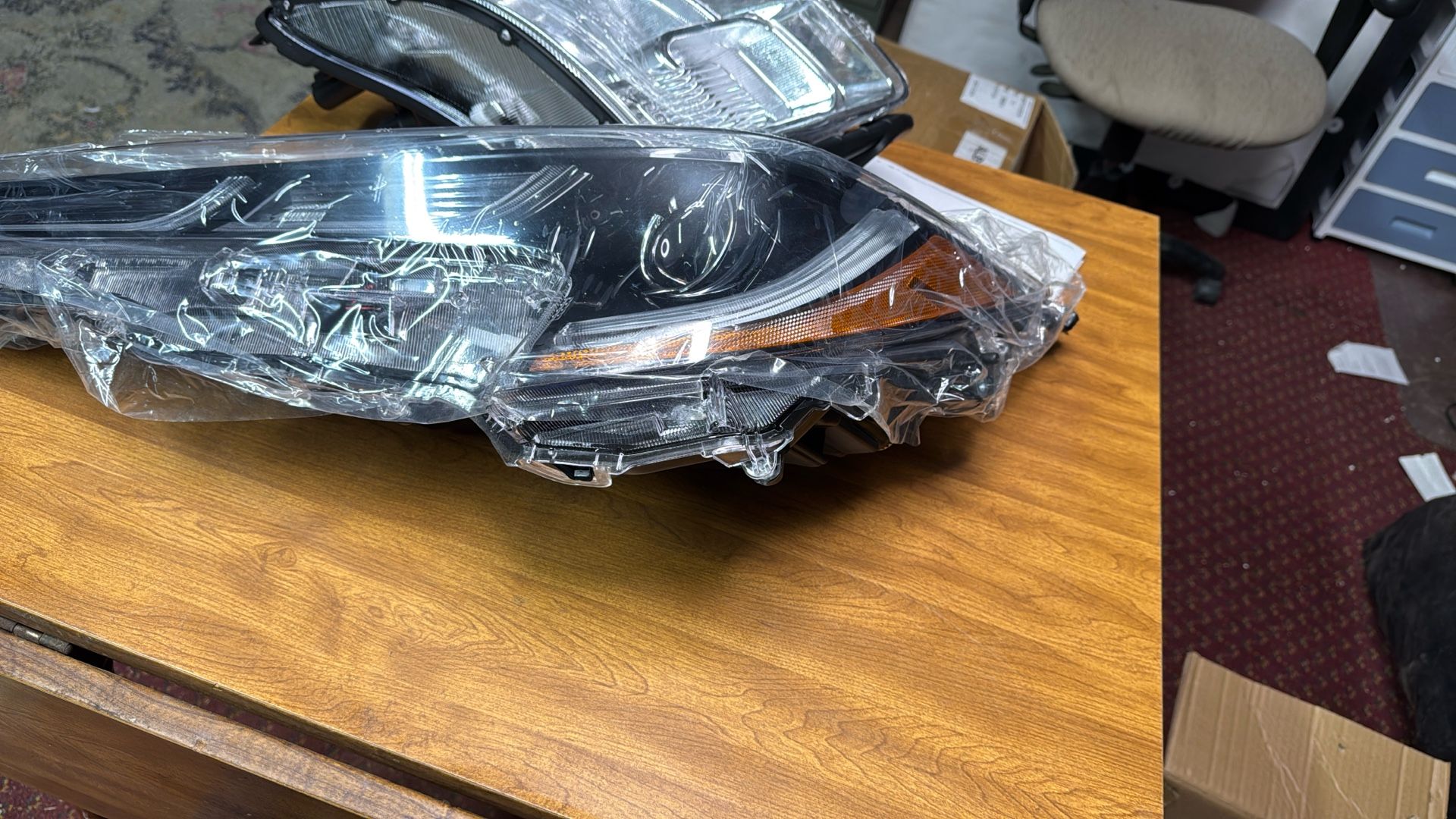 Led Headlight For Toyota Corolla SE/XSE/XLE 2020-2021 , left Side Front Headlamp replacement Clear Lens , black Housing ( Left side ) 