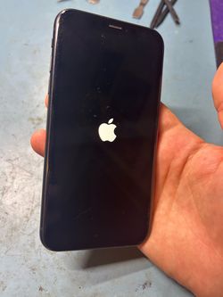IPhone XR for straight talk or tracfone