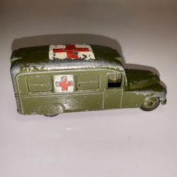Vintage Dinky Toys #253 Daimter Army Ambulance Red Cross Medic Truck Meccano