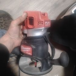 Milwaukee Fuel Brushless M18 Router