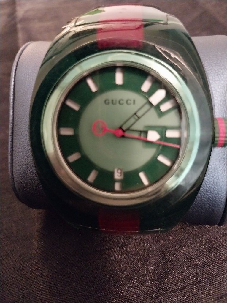 Mens Gucci Watch w/ New Battery for Sale in Alton, TX OfferUp