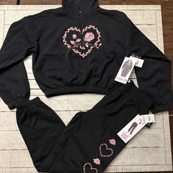 (New with Tags) Celebrity Pink Women's Fleece Half Zip Pullover Sweatshirt With Matching Fleece Joggers (set)