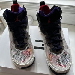 Air Jordan 37 Size 6.5
