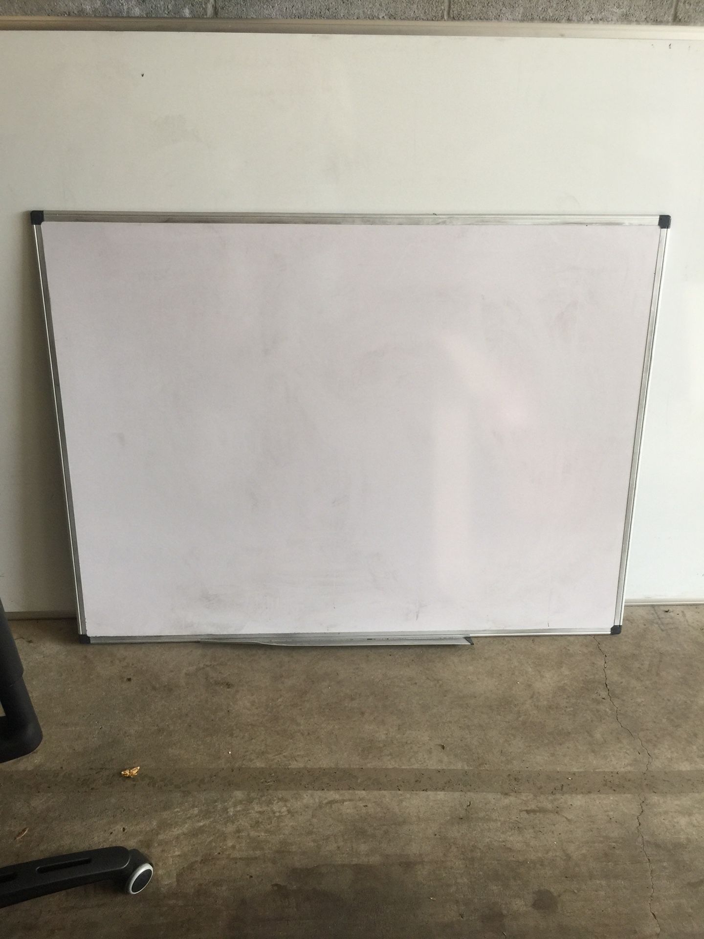 White board medium size