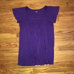 a.n.a. Women’s size medium purple puckered front shirt. Like new!