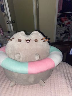 Pusheen floatie plush