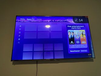 55in Roku Tv w mount