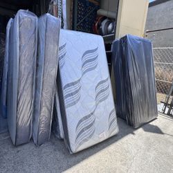 Quality New Mattress Quilted Mattresses King $198  Queen $158 Full $148 Twin $118 