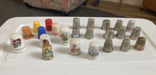24 Old Vintage Thimbles All For One Price. (Johnstown Ohio)