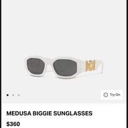 Versace Sunglasses 🕶️ 
