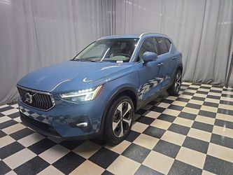 2023 Volvo XC40