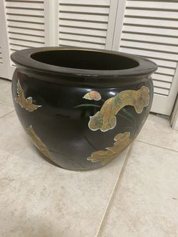 Ceramic pot Japanese inspired 11in tall 14in diameter