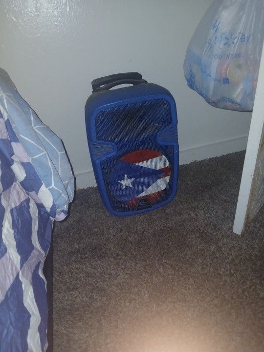 2000 Watts Bluetooth Speaker.