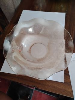 1950s Jeannette glass company Floragold Louisa iridescent  carnival glass bowl