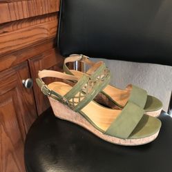 Tommy Hilfiger Wedge New Size 8