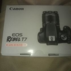 Canon EOS Rebel T7  Camera with 18-55mm Lens Kit