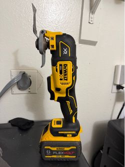 Dewalt Max XR 20V 3 Speed Oscillating Multi Tool